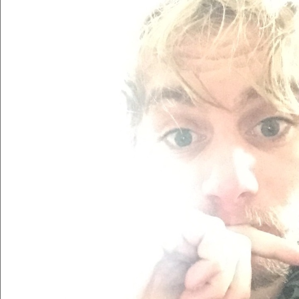 Meet your Posher, Devyn