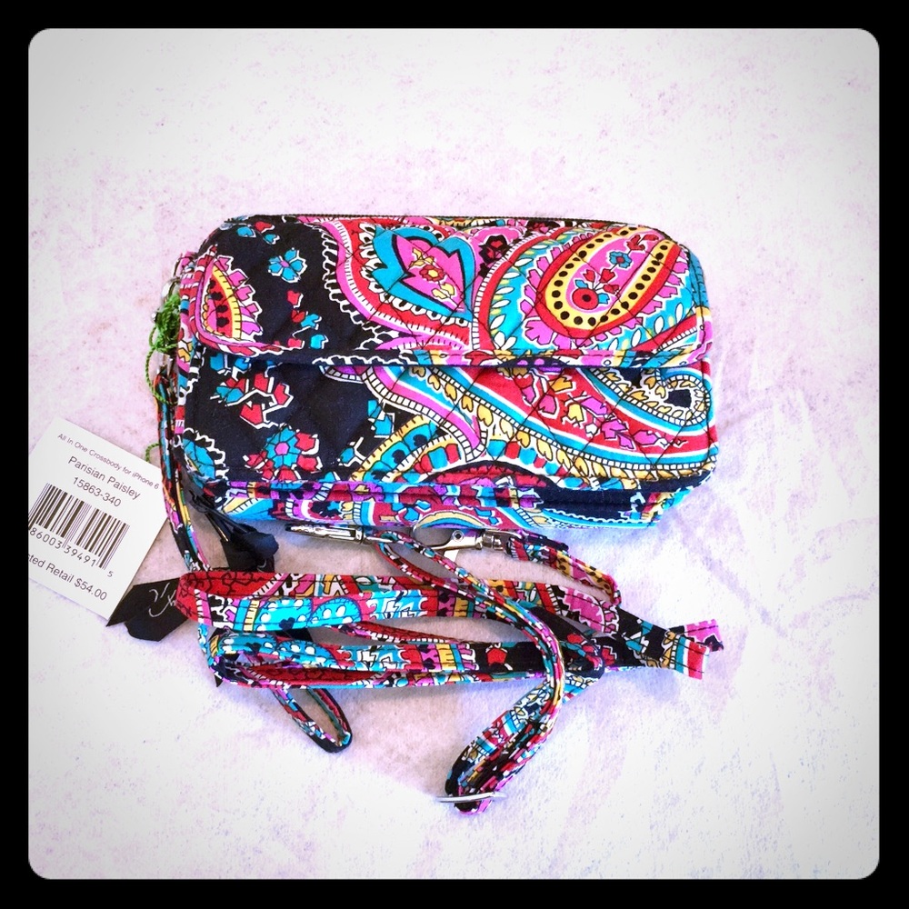 SOLD. Vera Bradley all in one Iphone 6/7