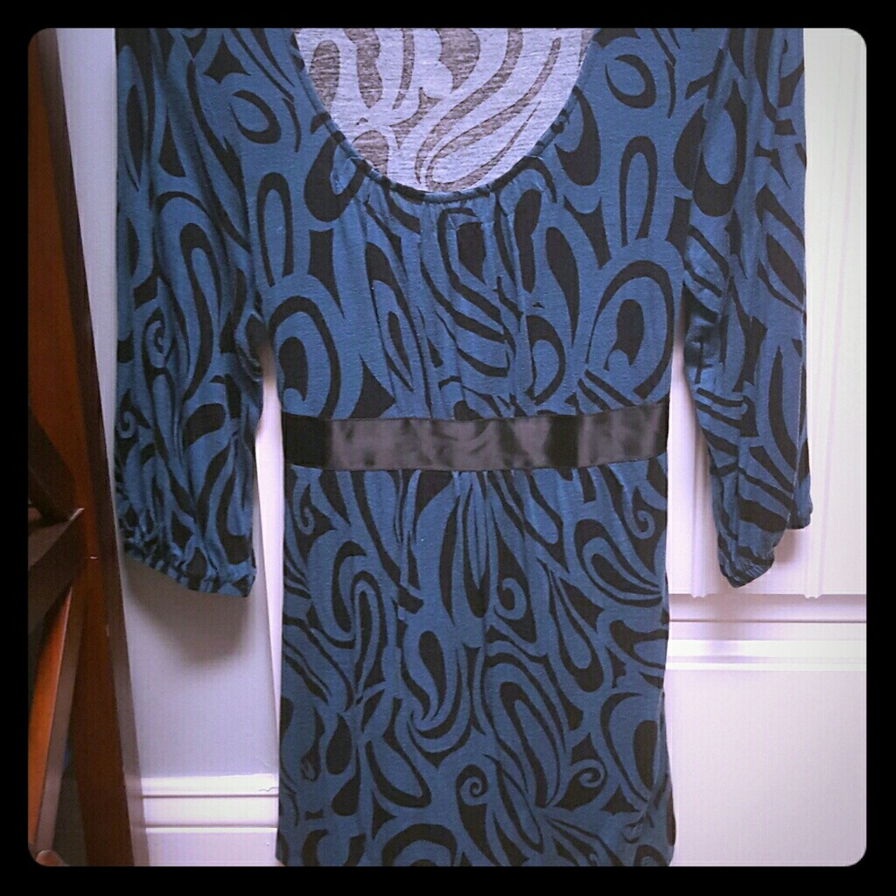Grey Blue & Black Tunic *adorable with leggings!*