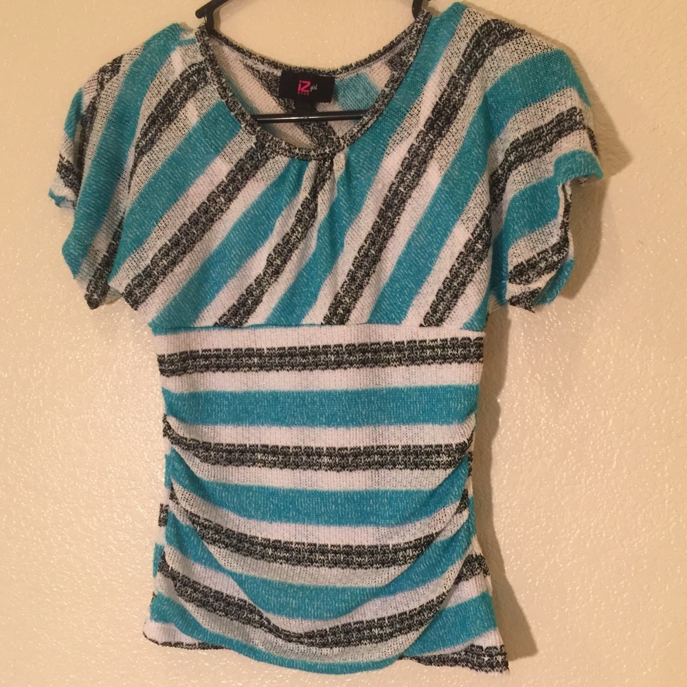 Beautiful Striped Knit Top Girls Size L(14)