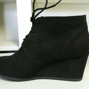 Black suede wedges