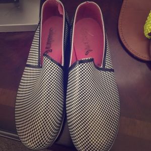 Sketcher rubber shoes