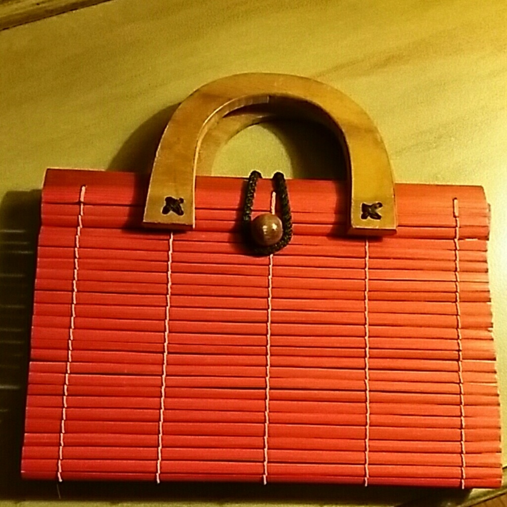 BAMBOO PURSE WITH WOODEN HANDLE