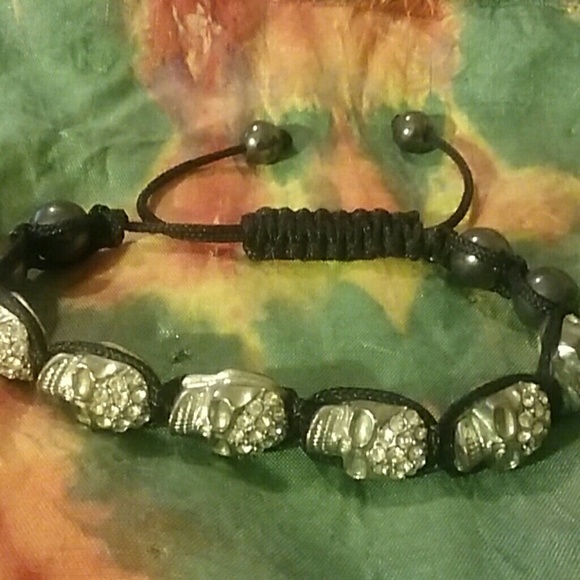 Rhinestone skull bracelet - Picture 1 of 1