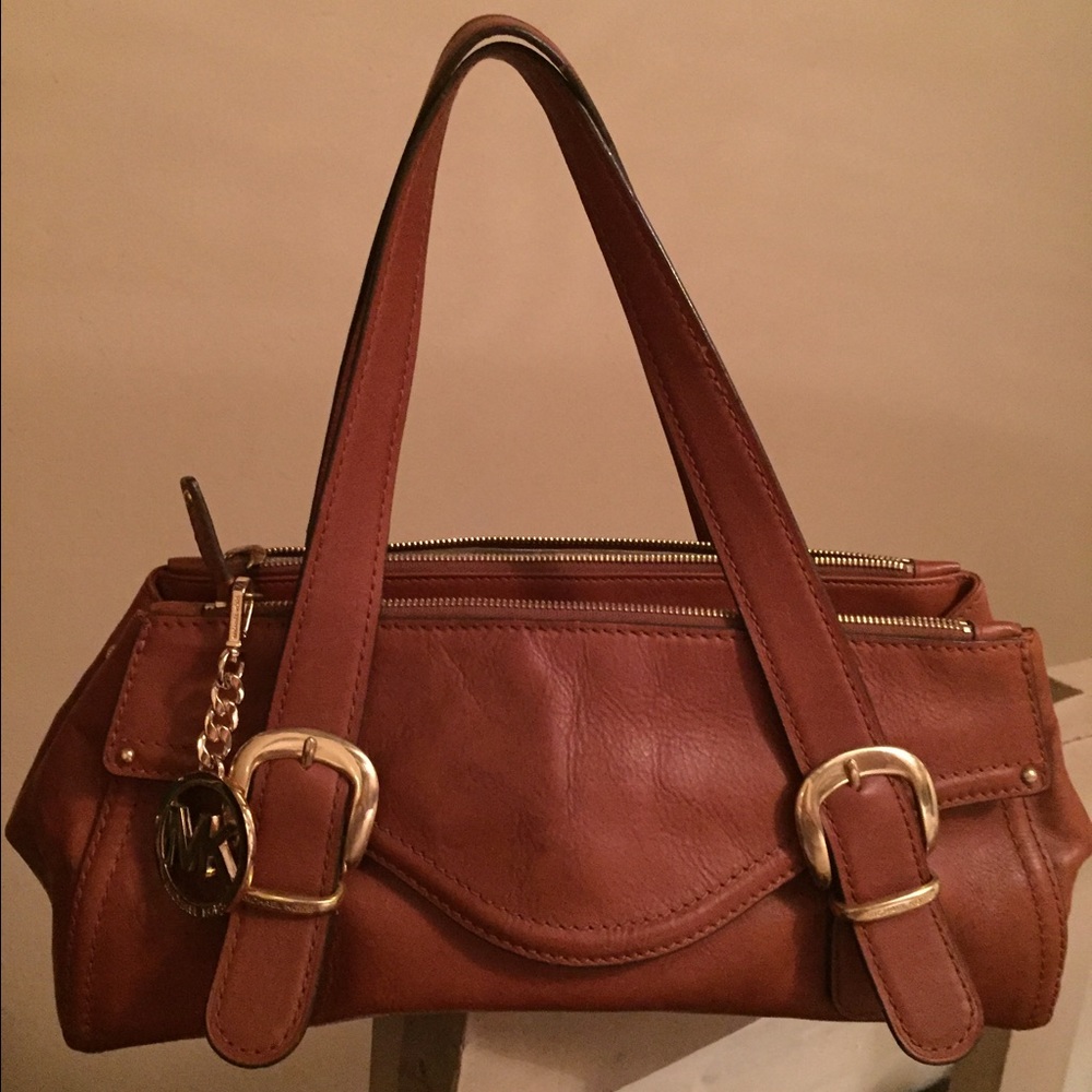 Michael Kors Brown leather satchel 🎁😍
