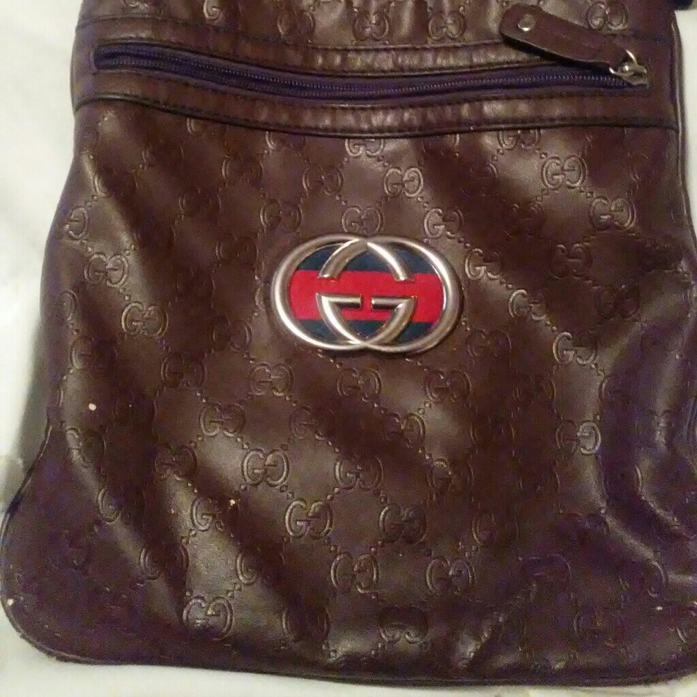 Crossbody Gucci bag