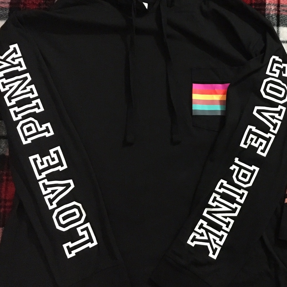 NWOT VS PINK BLACK FULL SLEEVE HOODIE