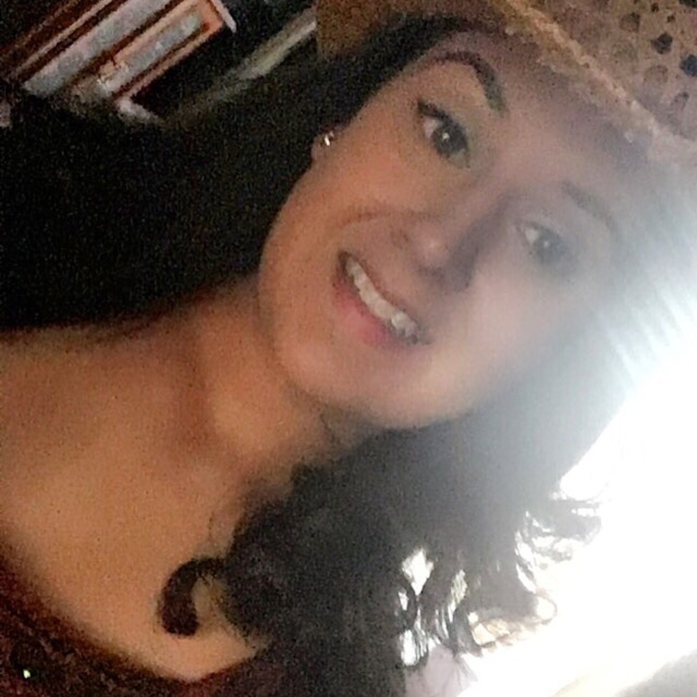 Meet your Posher, Stephanie