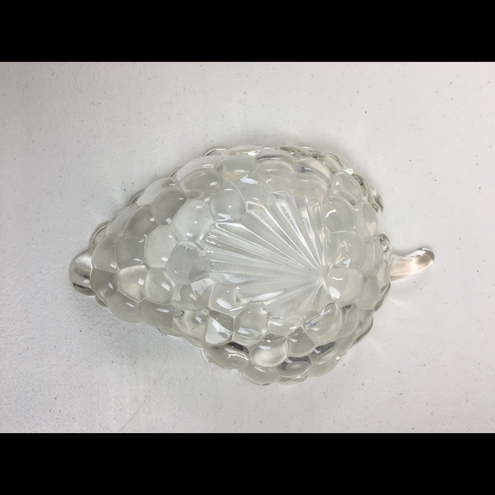 Glass Grape Jewelry Dish - Picture 2 of 3