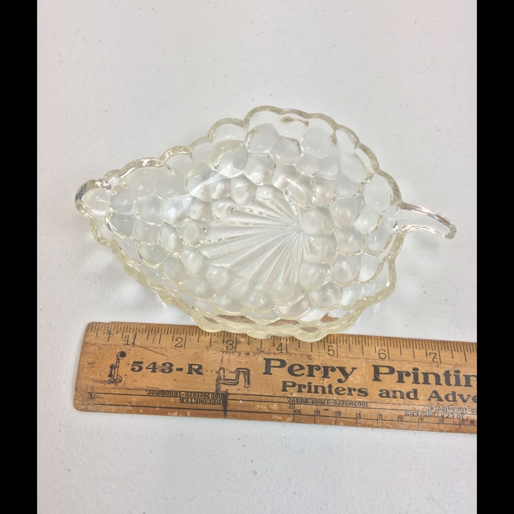 Glass Grape Jewelry Dish - Picture 3 of 3