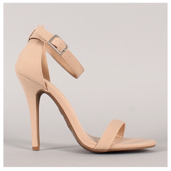 ♥️SOLD♥️ NWOT Open Toe Ankle Strap Heel - Picture 3 of 3