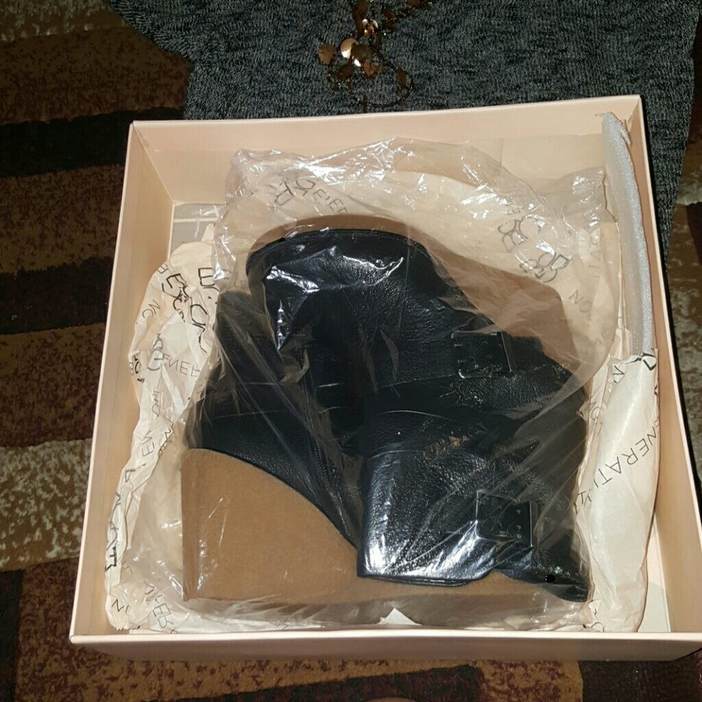 Bcbgeneration Wedge Boot Size 5 Nwt - image 5