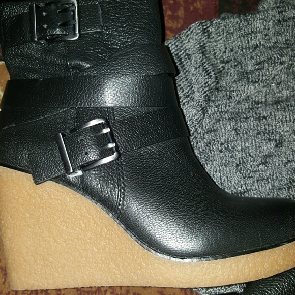 BCBGeneration wedge boot size 5 NWT - Picture 2 of 9