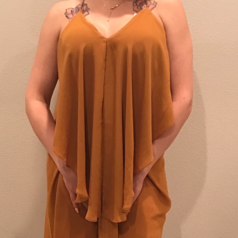 Dress Brand New With Tags Has Gold chain straps