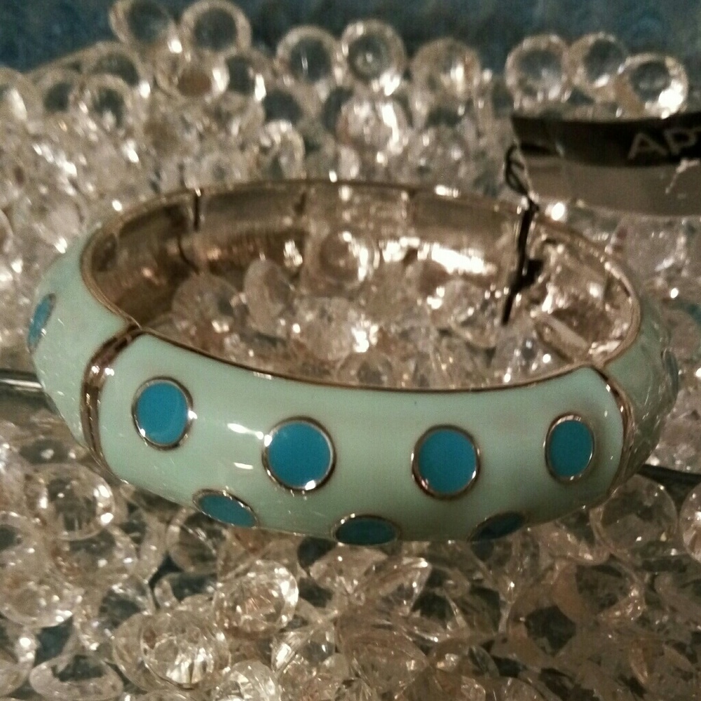 Apt 9 Kohl's Teal bangle bracelet with tags