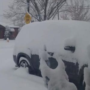 Meet your Posher, Azrah