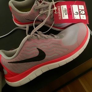 Women's Nike Free Run 4.0 Gray/Crimson Size 6