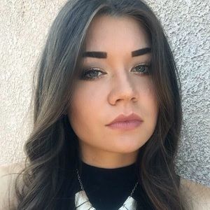 Meet your Posher, Hailey