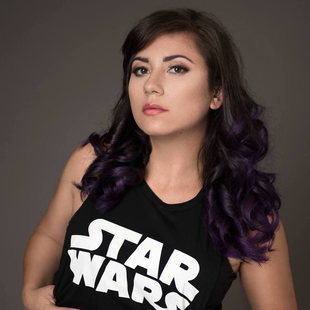 Meet your Posher, Deanndra