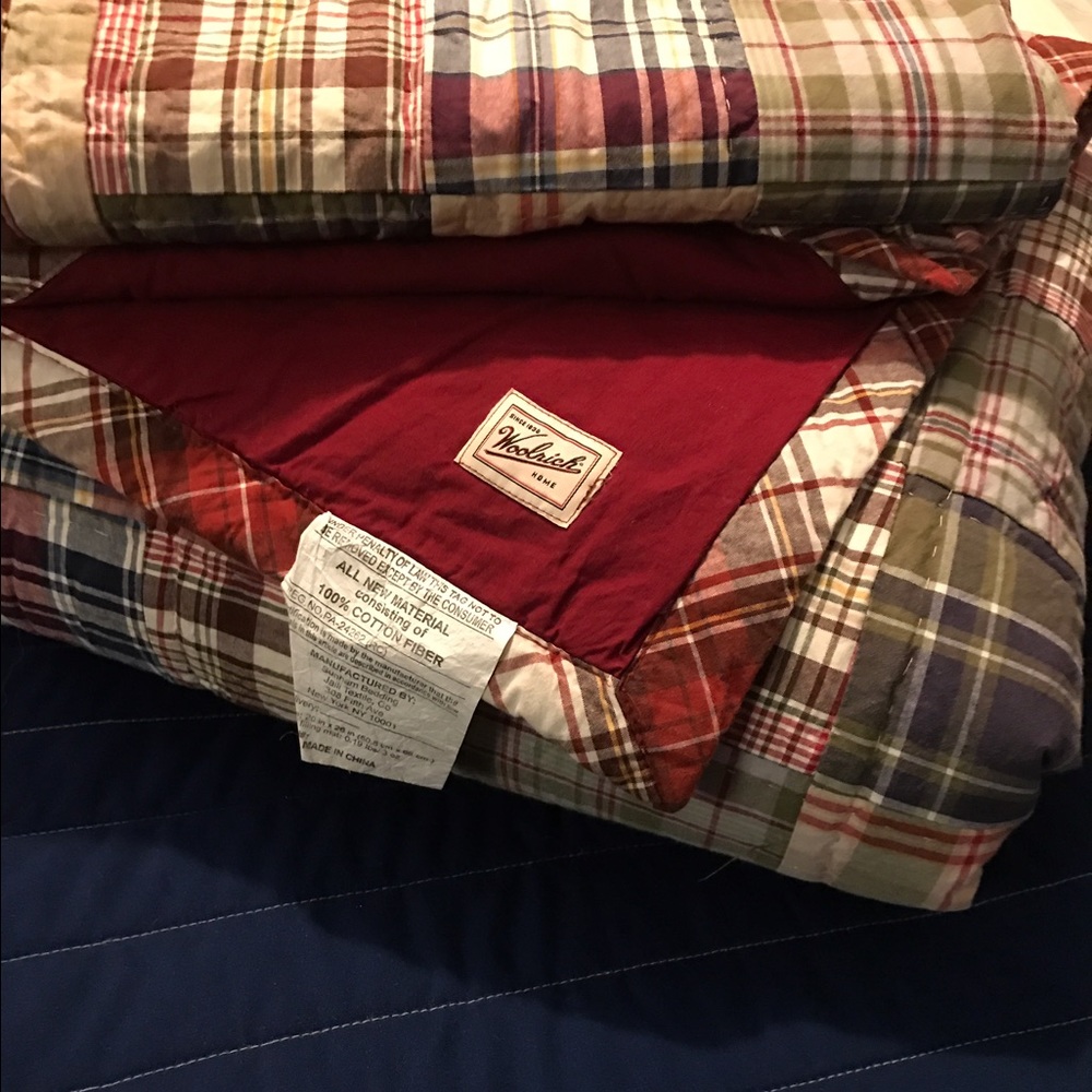 Woolrich Queen quilt and shams