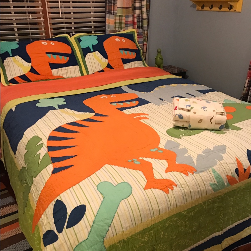 Dinosaur Bedding