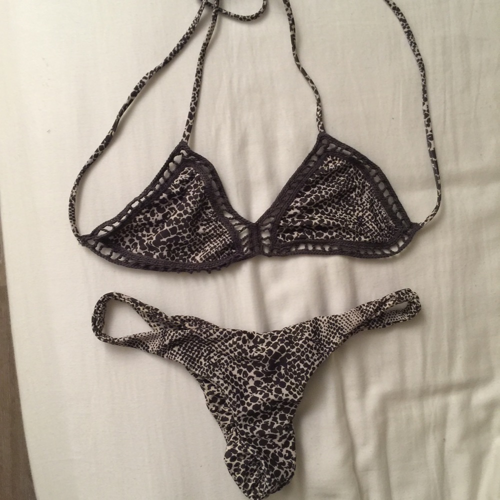 Acacia snake set