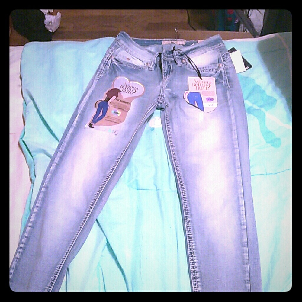 NWT Wannabettabutt? Jeans SIZE 1