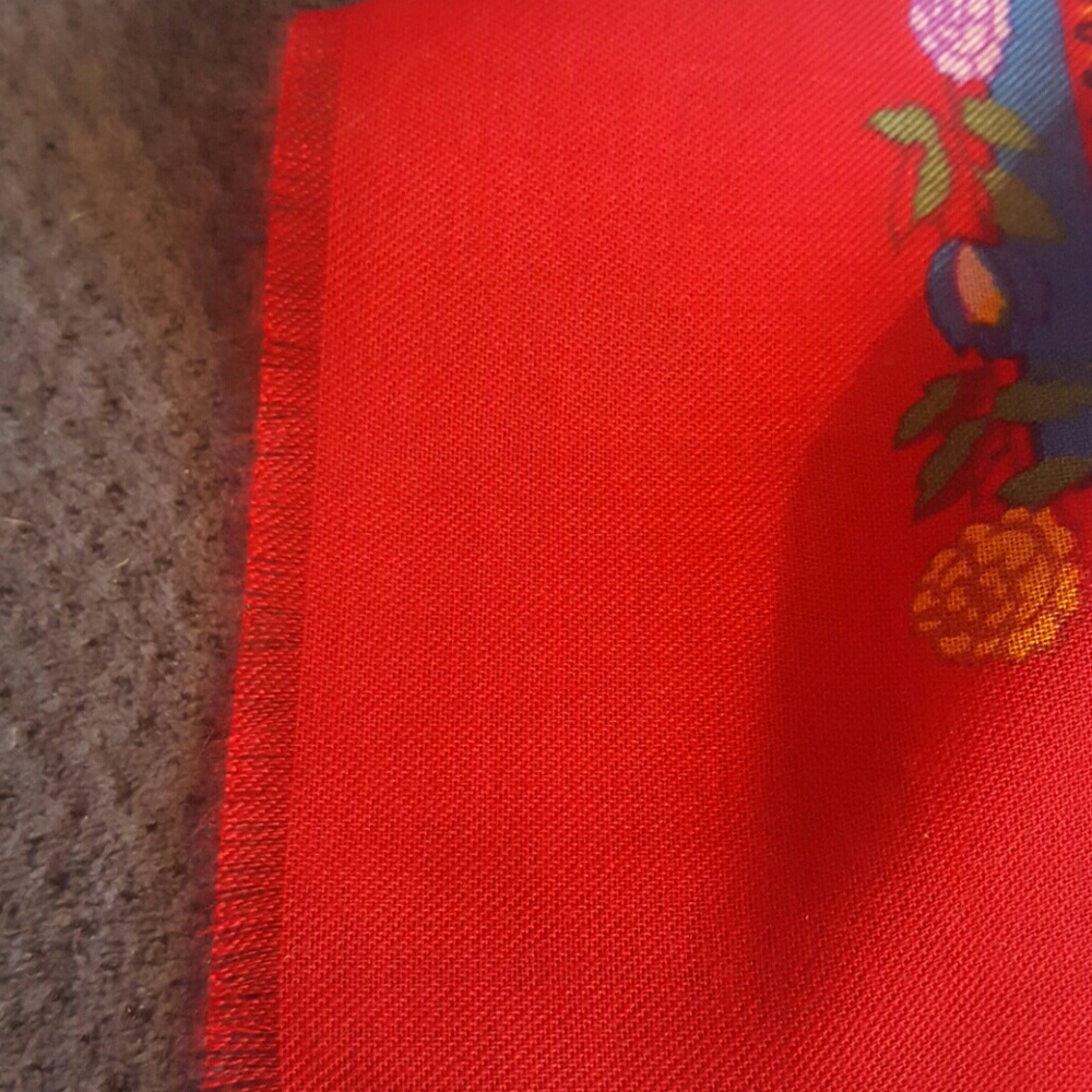 Gentry 31" Square acrylic scarves - Set of 4 - Picture 6 of 6