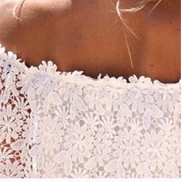 Off Shoulders Lace Top🎀SZ MEDIUM - Picture 3 of 4