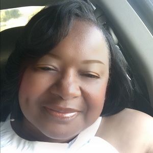 Meet your Posher, Carolyn