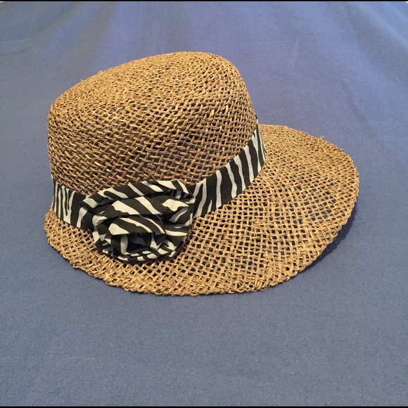 Stylist Spring  Hat - Picture 1 of 3
