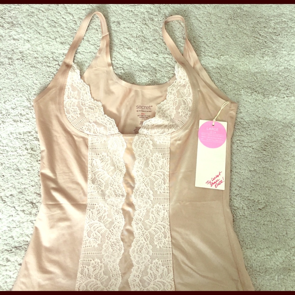 Victoria's Secret slimming tank top
