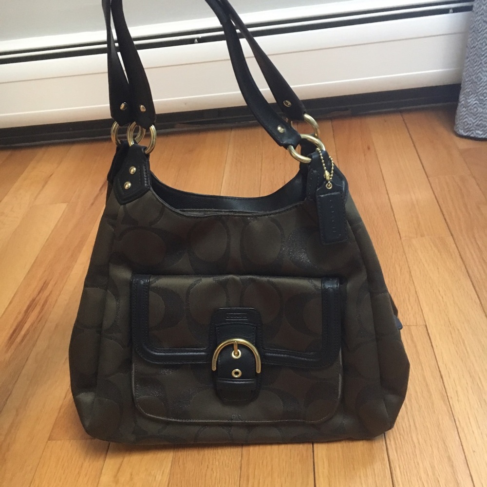 Coach bag with lots of storage-green