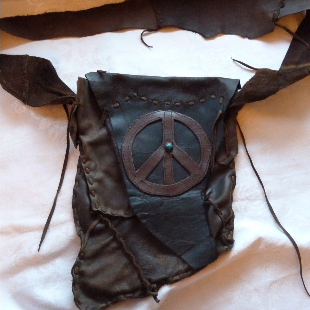 Handmade leather messages bag with turquoise gem