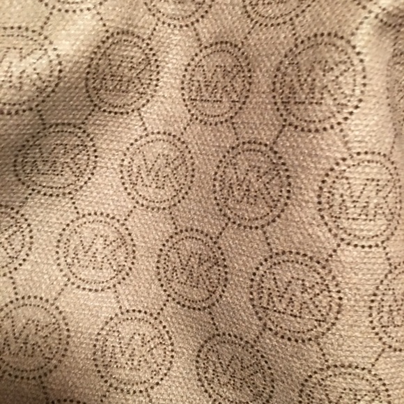 AUTHENTIC MK purse - Picture 4 of 7