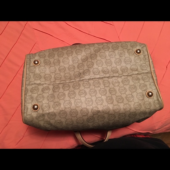 AUTHENTIC MK purse - Picture 7 of 7