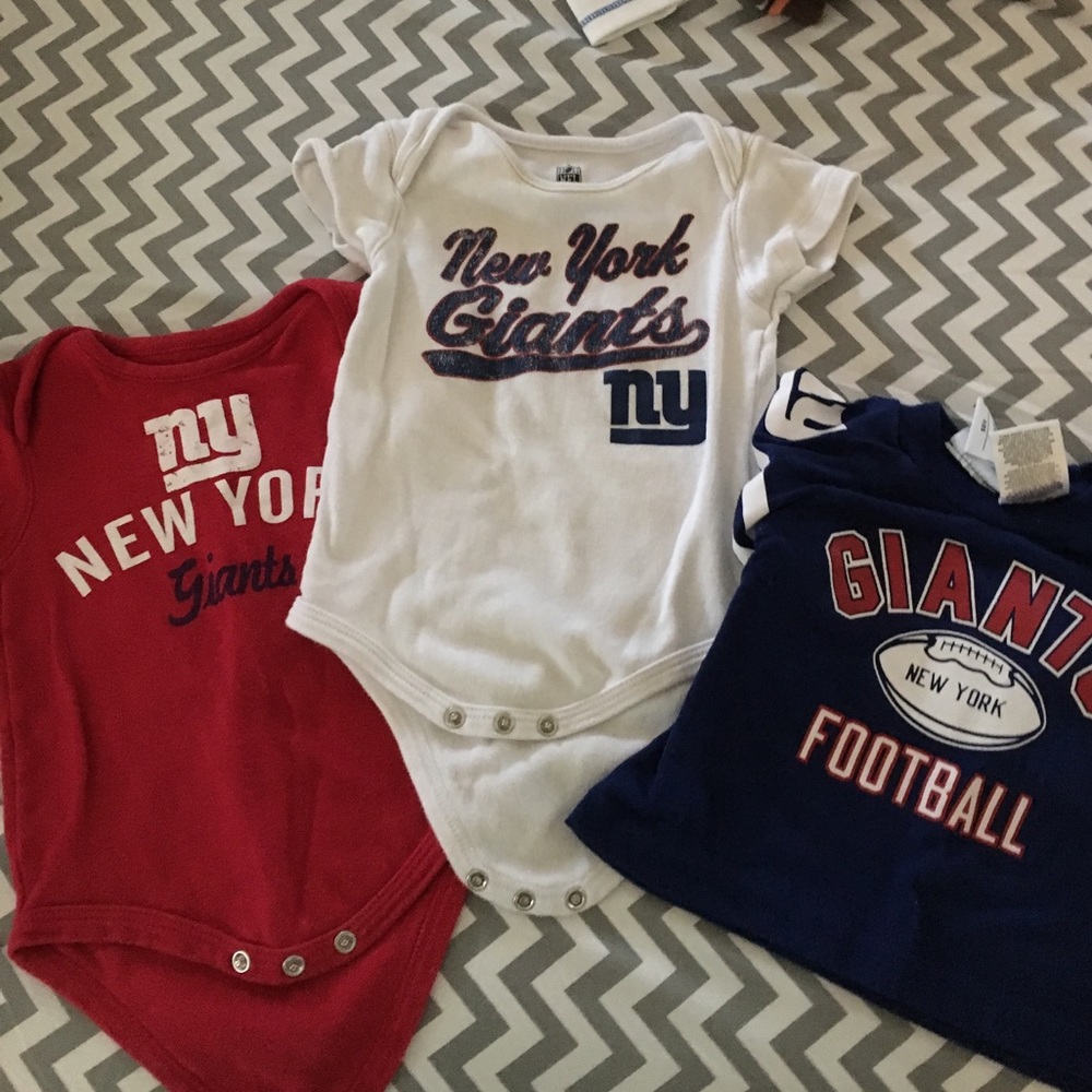 💙💙HP💙💙 NY Giants shirt bundle