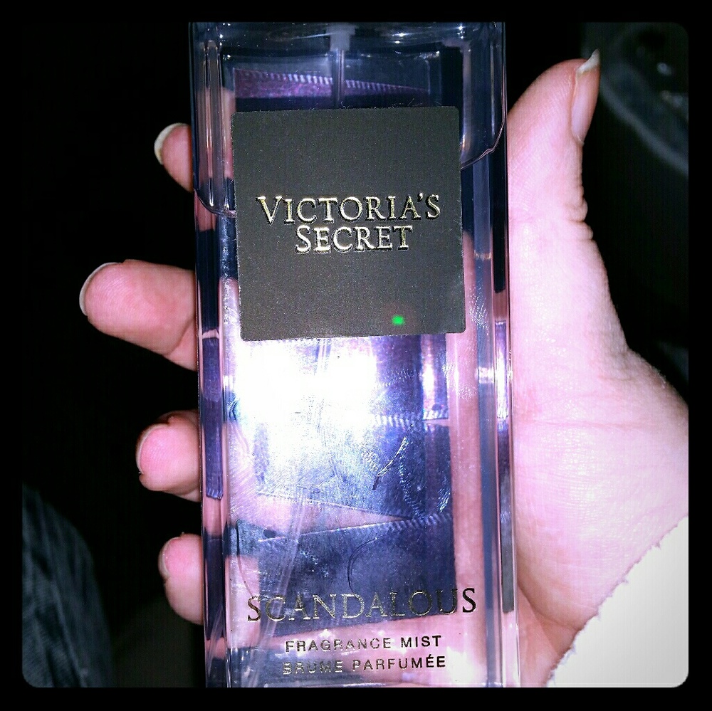 VS Scandalous 8.4oz
