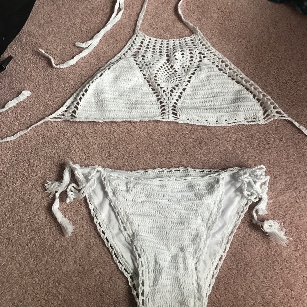 Halter crochet bikini