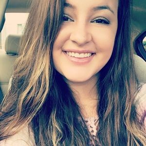 Meet your Posher, Raeanna