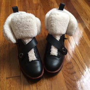 Coach URBAN Hiker shearling.