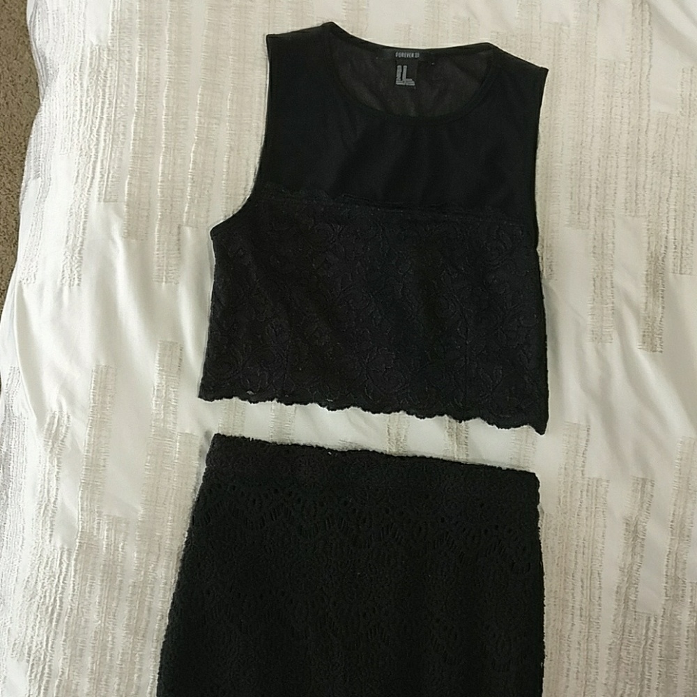 Selling as set or separate.