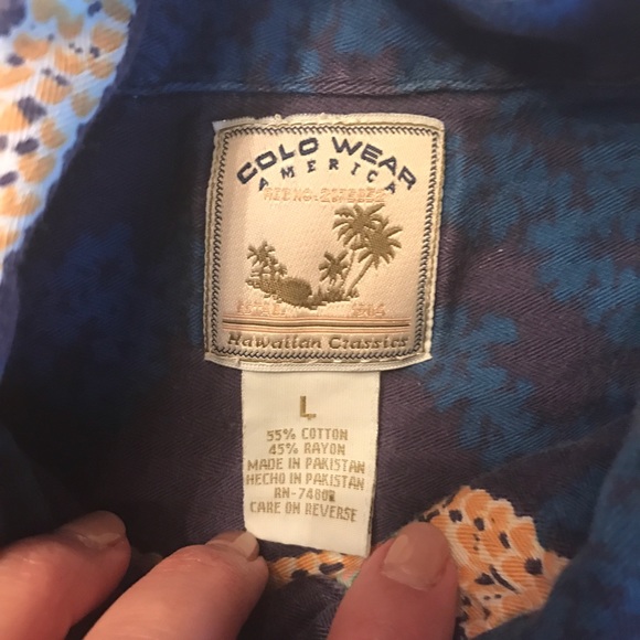 Men's Colo Wear Hawaiian button down shirt. - Picture 4 of 4