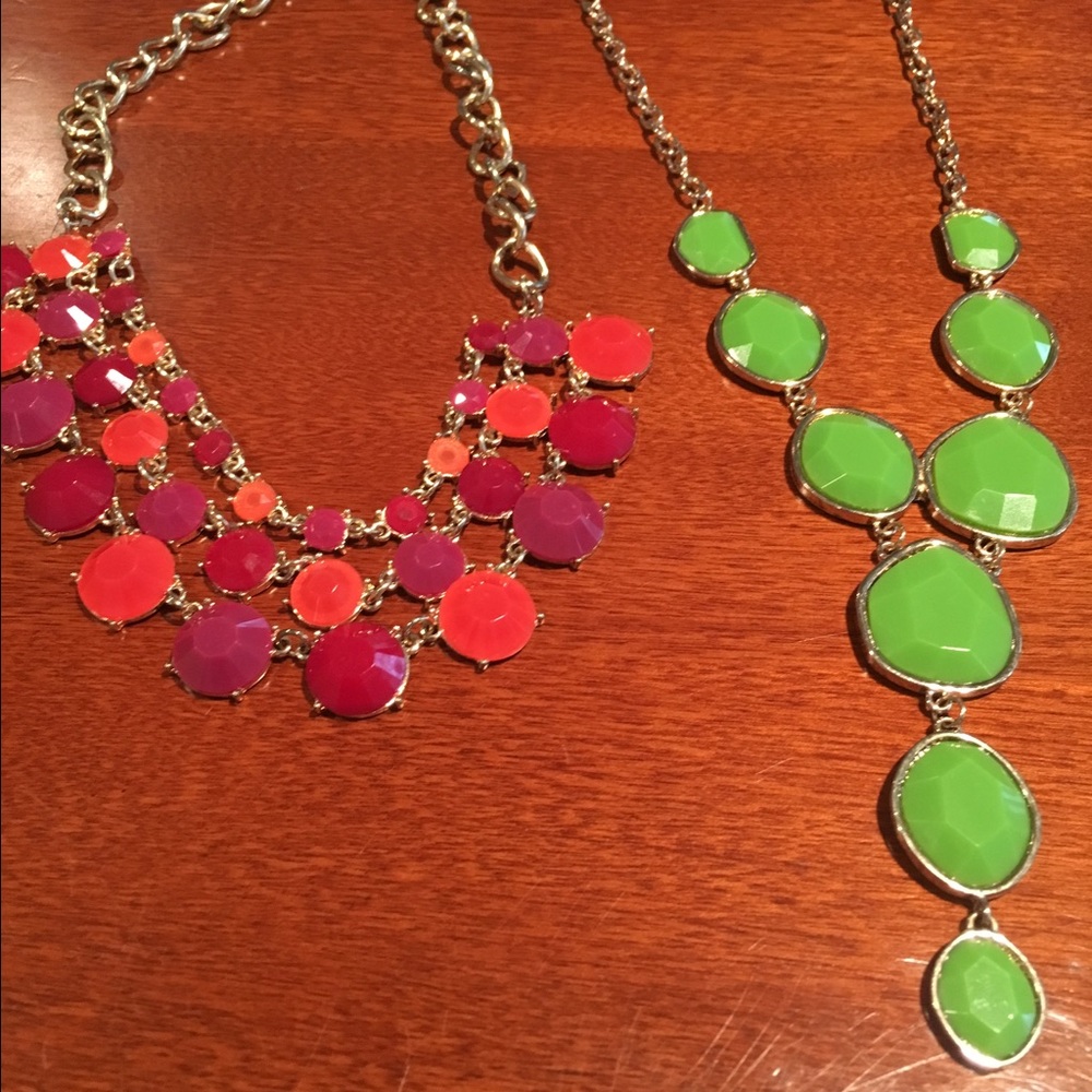 Beautiful necklaces - Picture 2 of 2