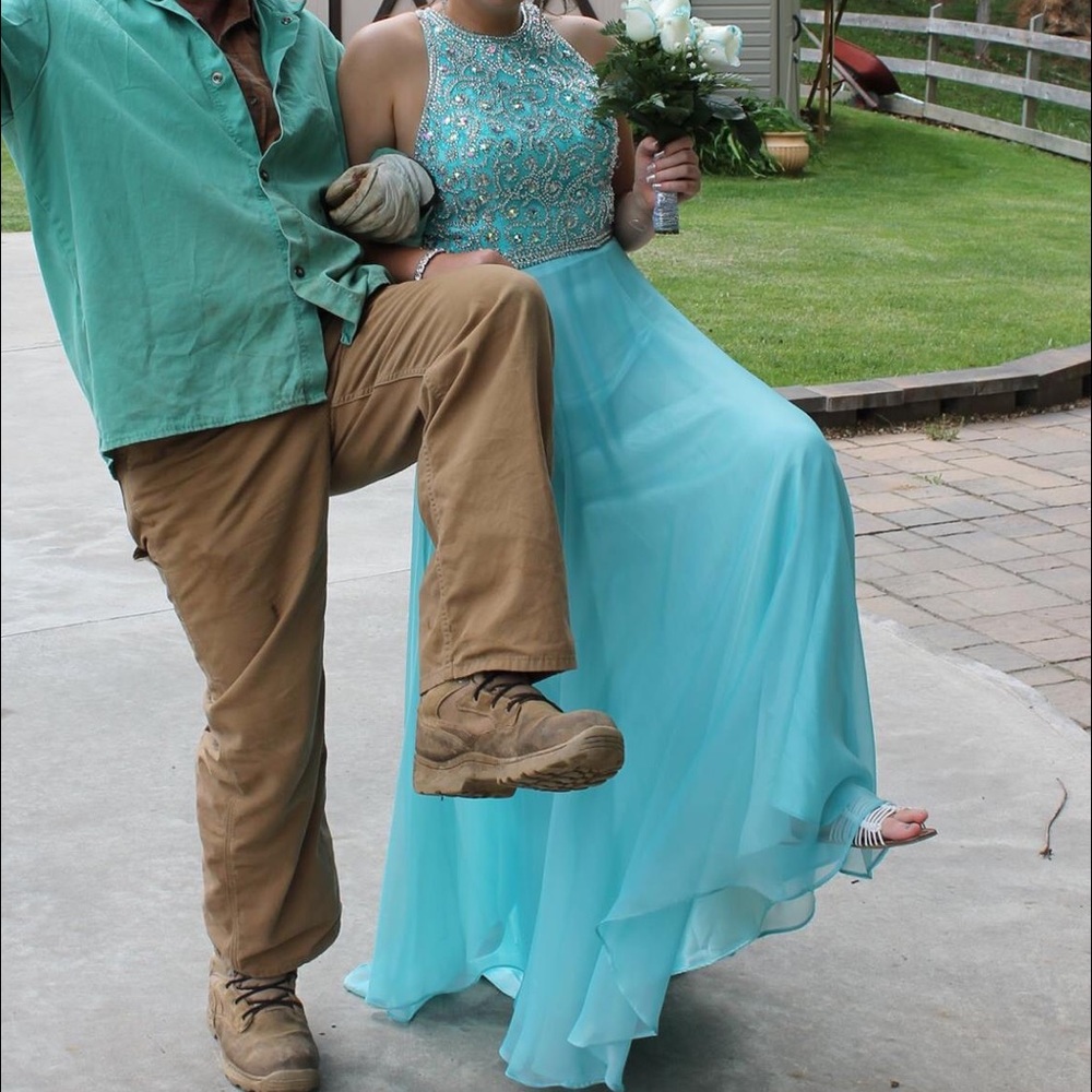 Prom Dress - Picture 4 of 4