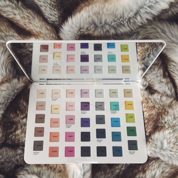 Sephora Other - SALE💘NEW SEPHORA+PANTONE Shades of Nature Palette