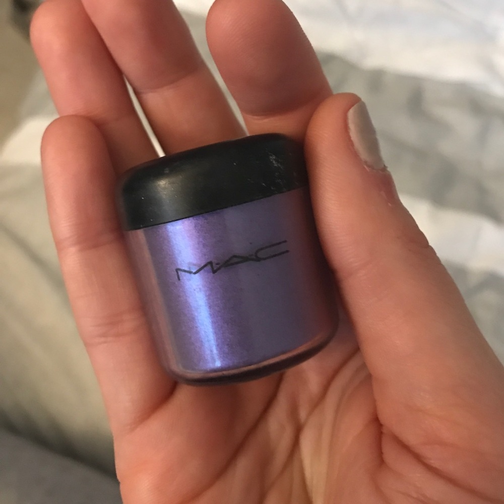 MAC Violet Pigment