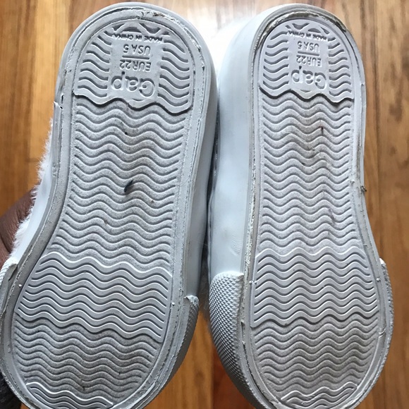 Baby Gap Bear Tennis Sneakers - Picture 3 of 3