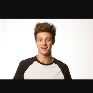 Meet your Posher, Mara