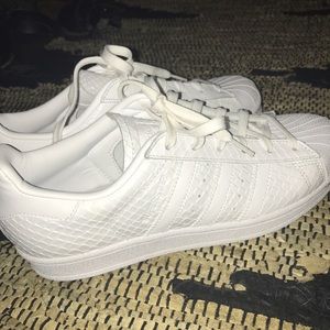 Adidas superstar woman's original casual shoe